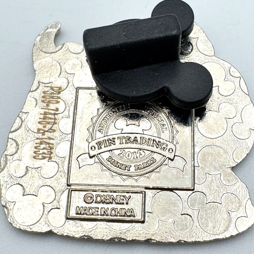 Disney Pin 2015 Mystery Couples Flynn Rider and Rapunzel #95868 - Picture 2 of 5